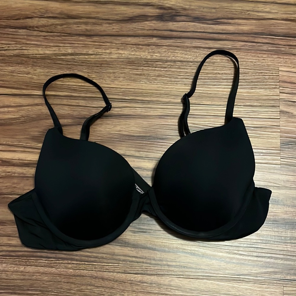 Victoria’s Secret Black Bra